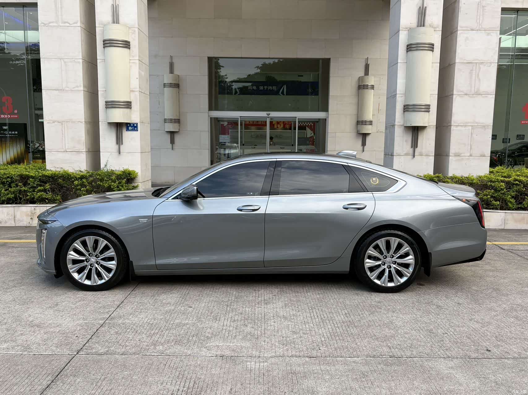 Cadillac CT6, 2023 8