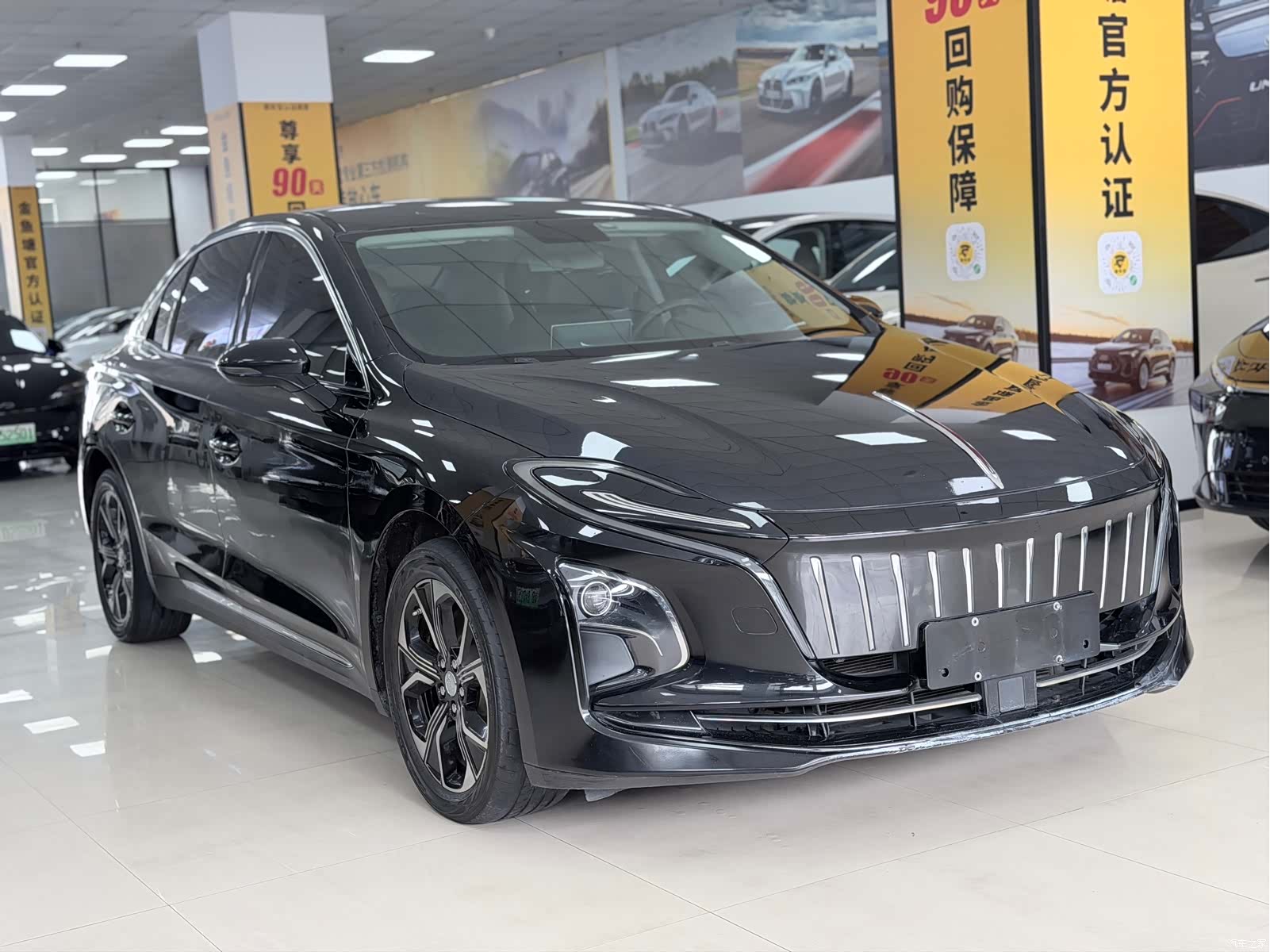 Hongqi QM5, 2022 3