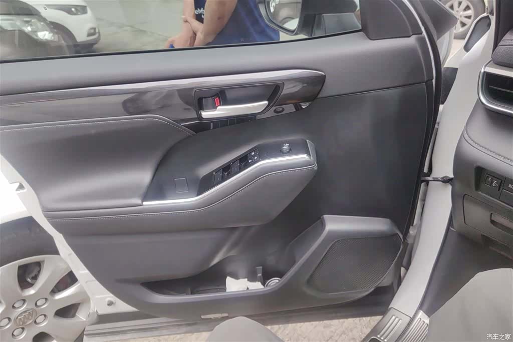Toyota Crown, 2024 7