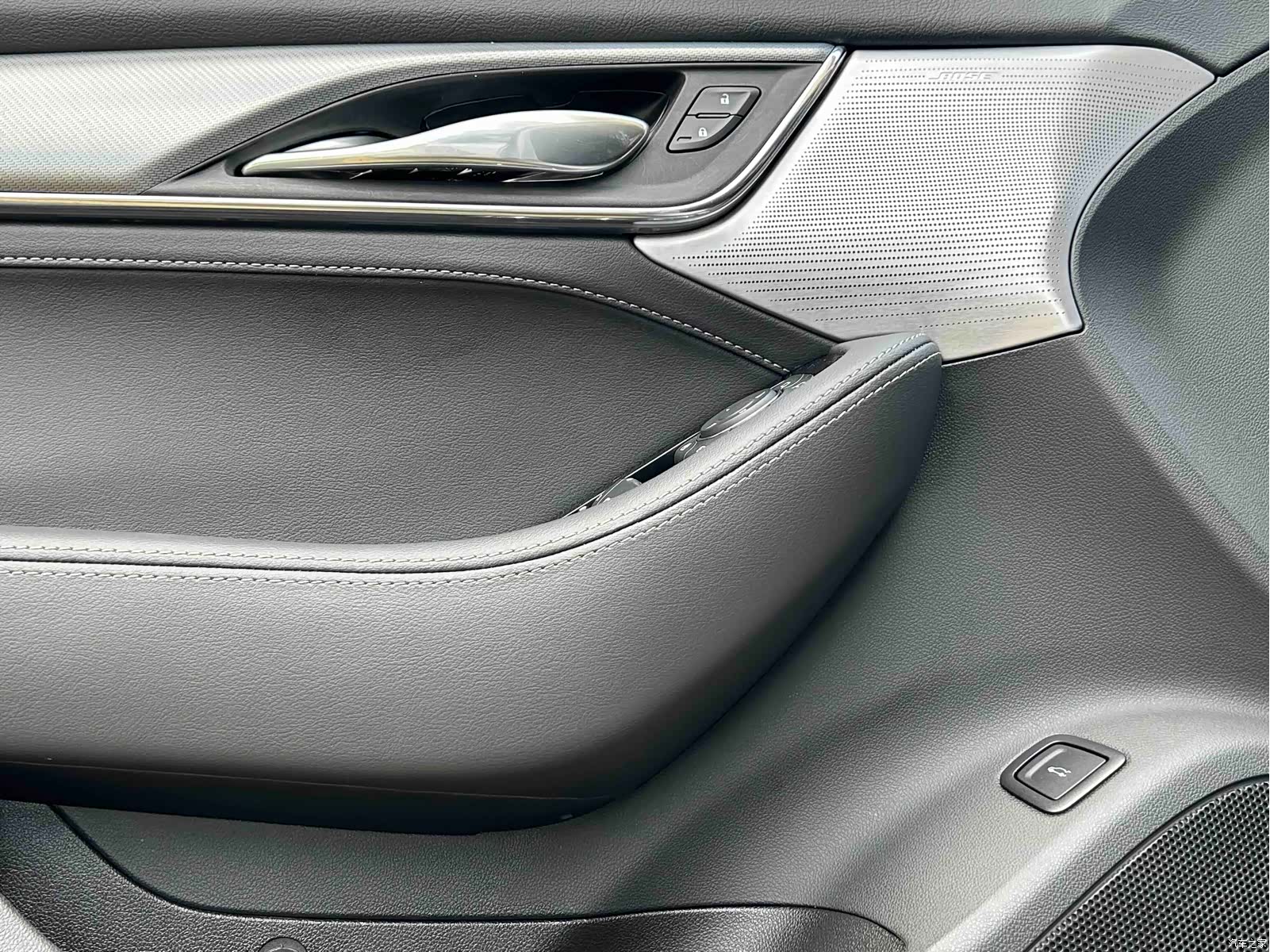 Cadillac CT5, 2023 11