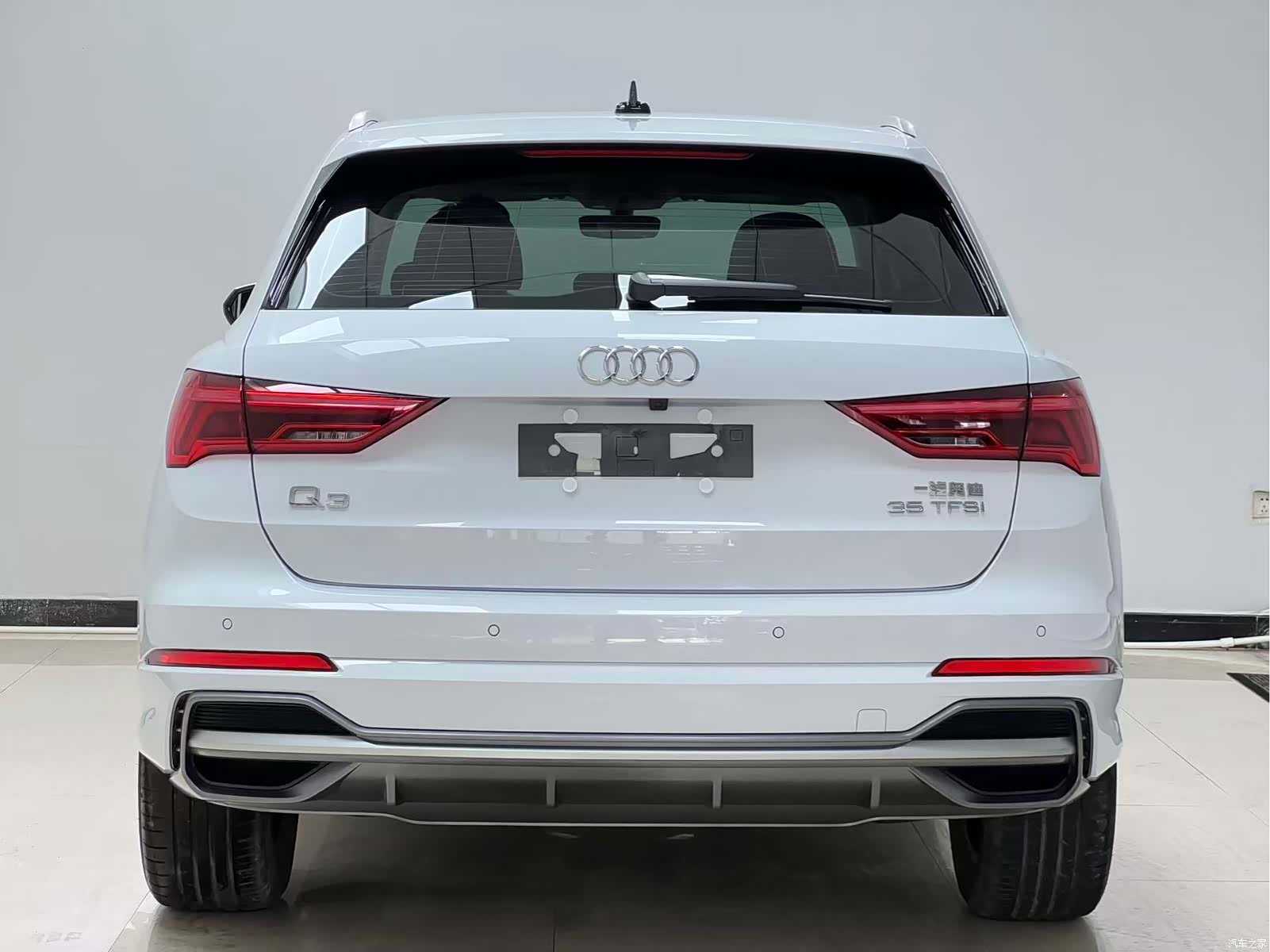 Audi Q3, 2023 все фото