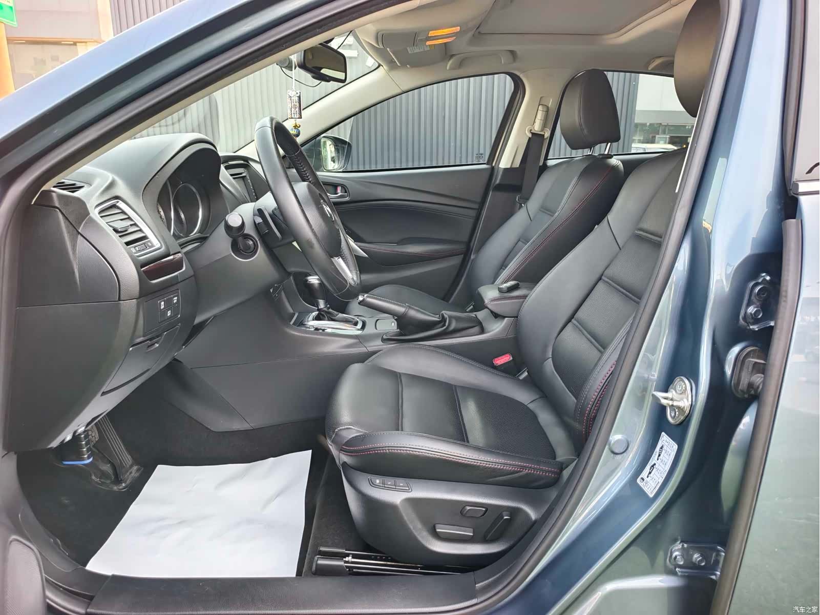 Mazda Atenza, 2015 9