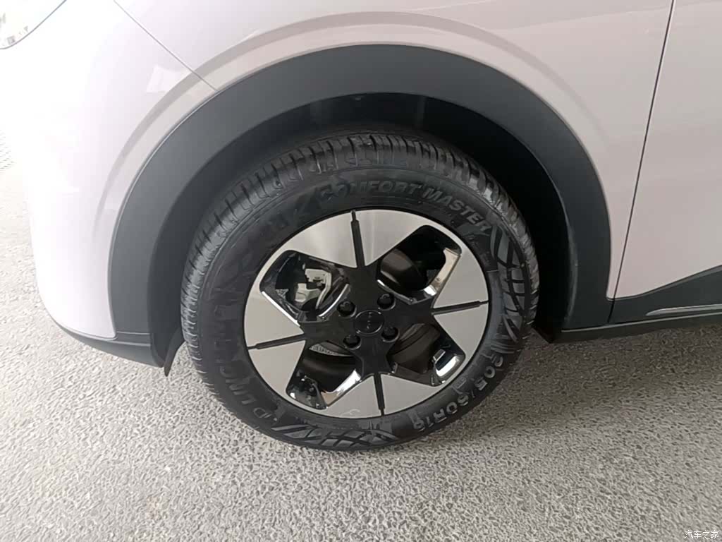 Geely Xingyuan, 2026 23
