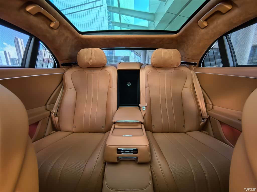 Bentley Flying Spur, 2022 17