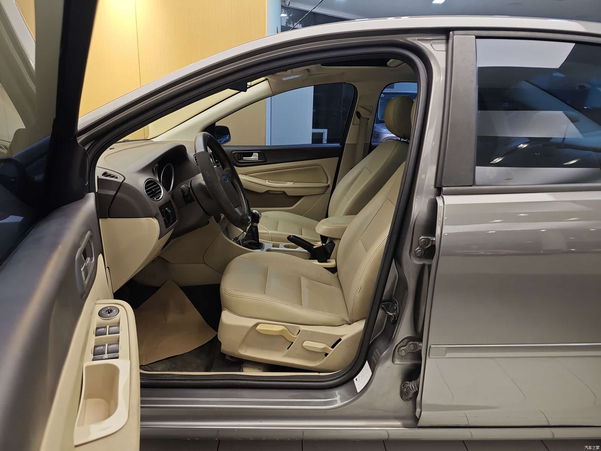 Ford Focus, 2014 13