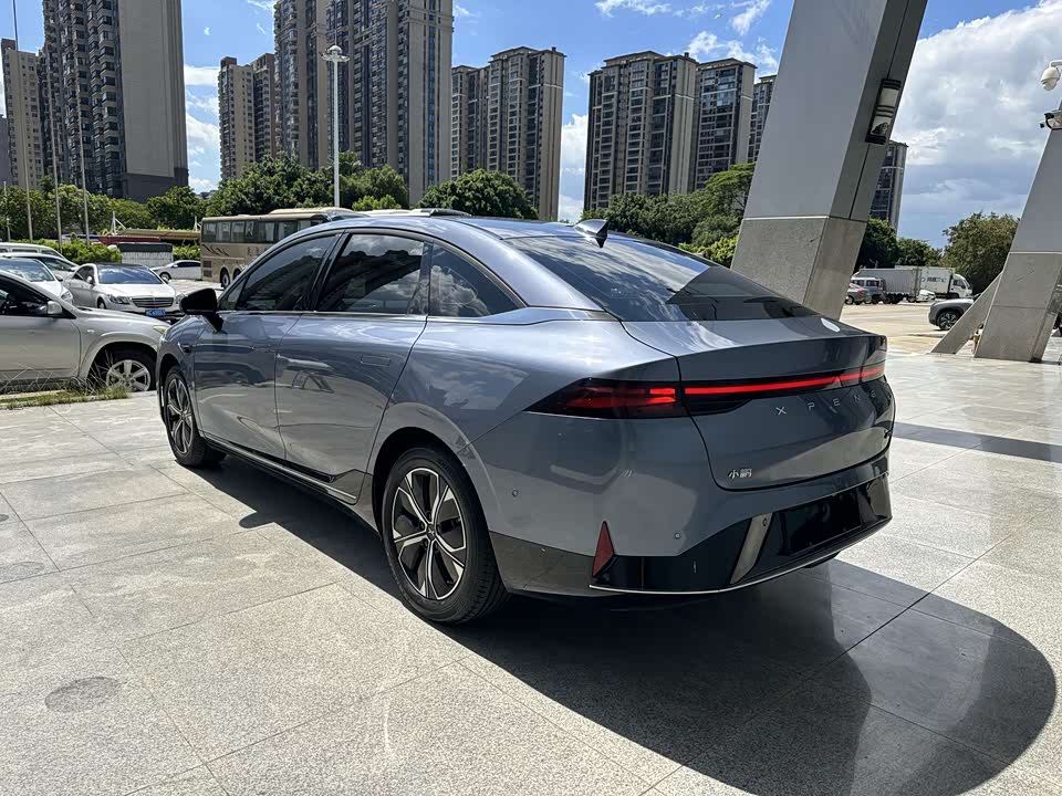 XPENG P5