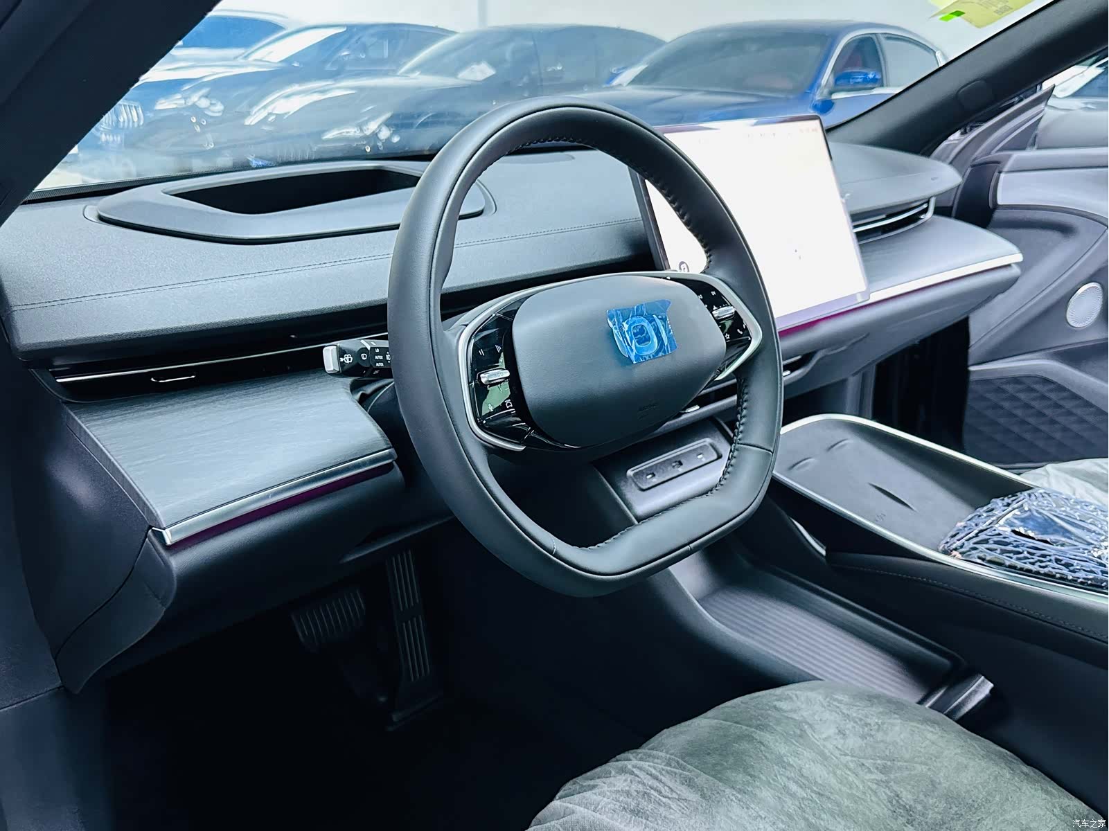 Changan Eado, 2026 все фото
