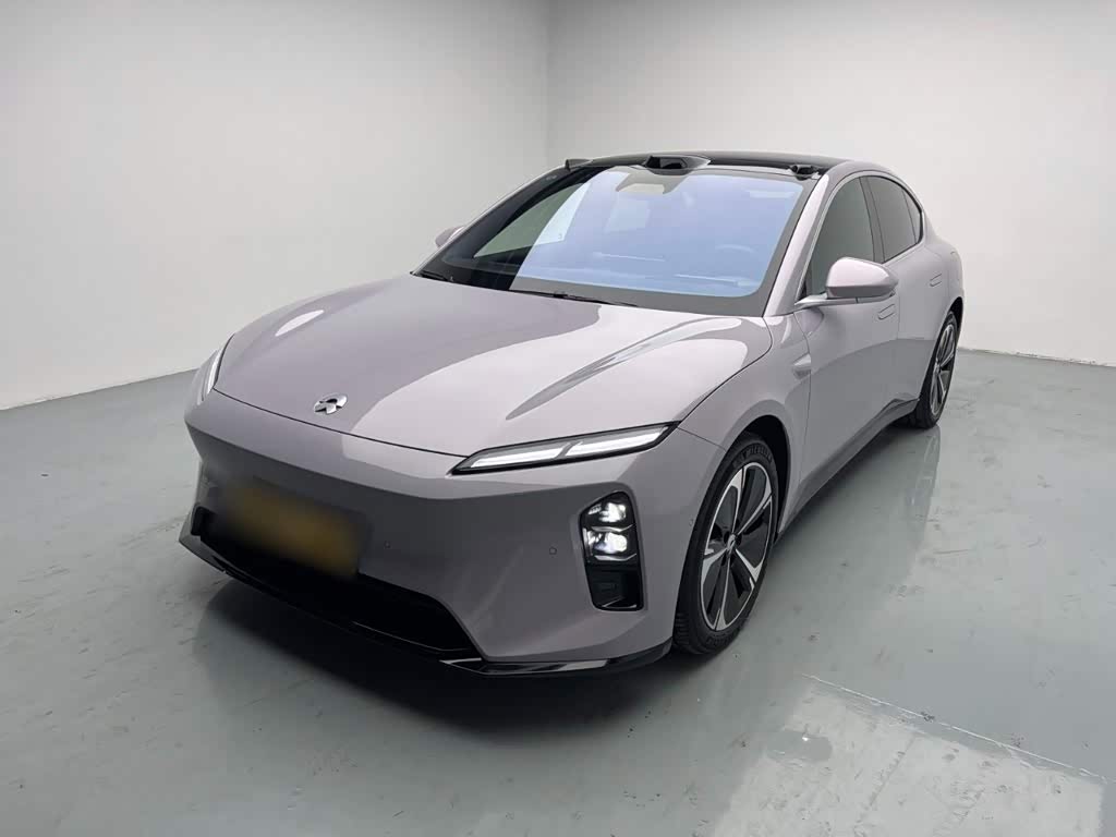 NIO ET5