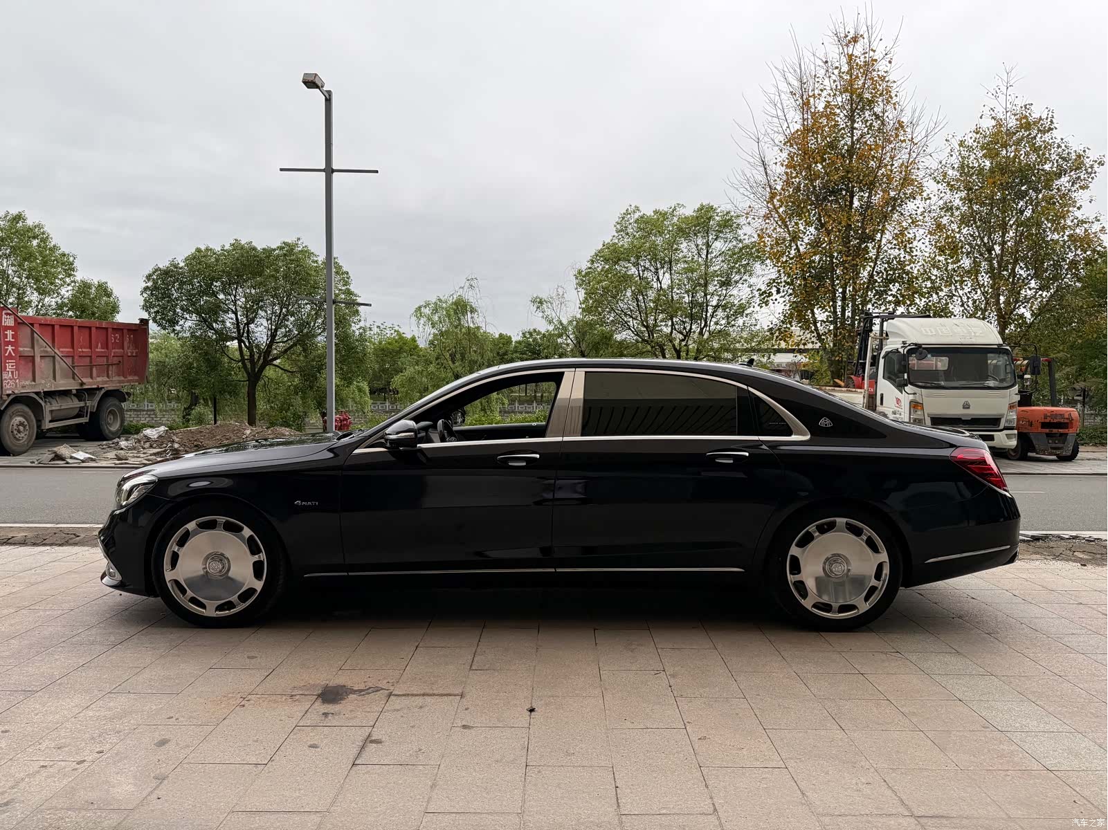 Maybach S-Class, 2019 4