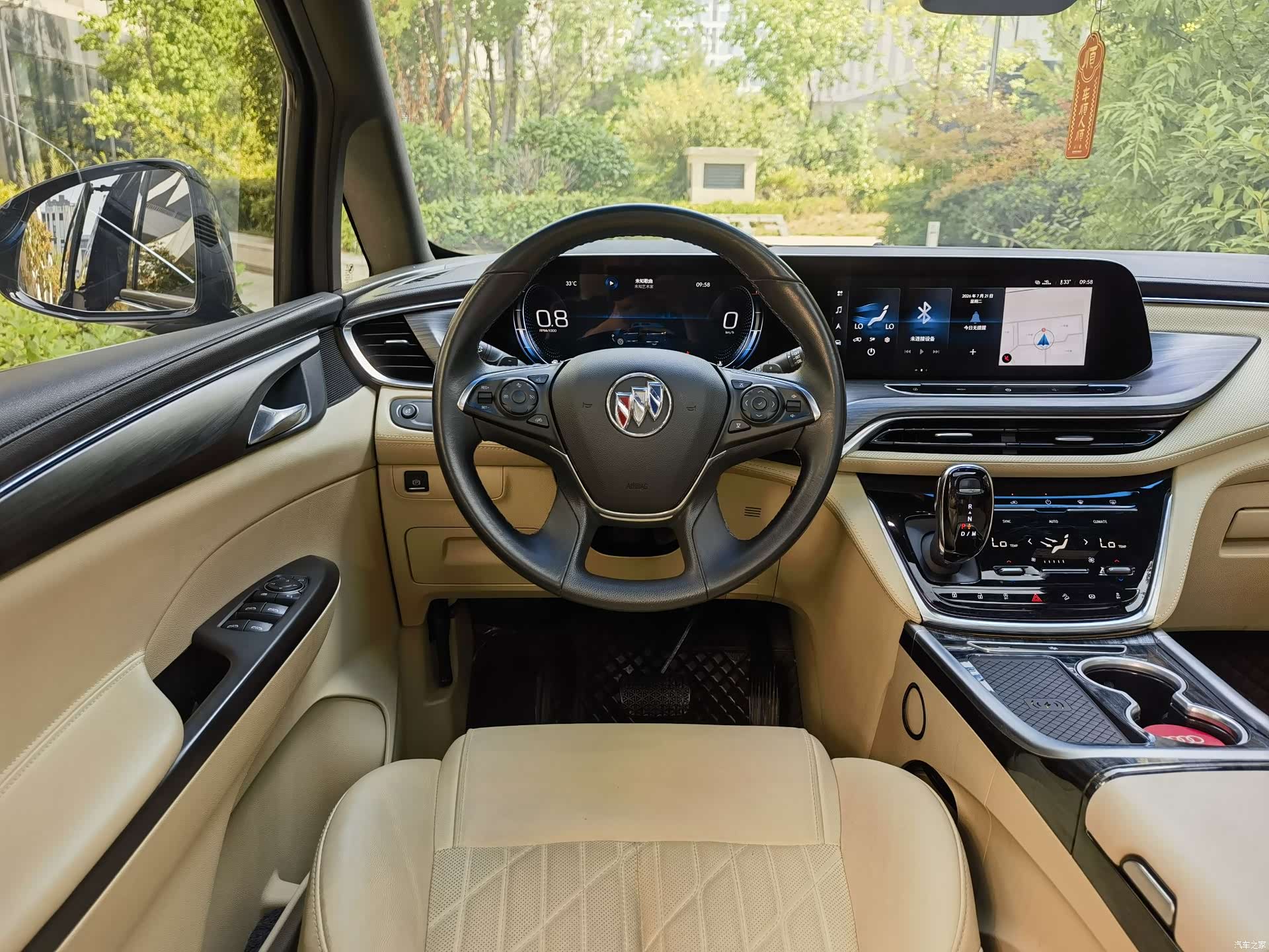 Buick GL8, 2022 10
