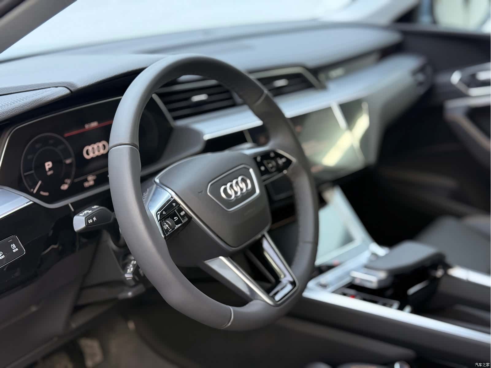 Audi e-tron, 2021 19