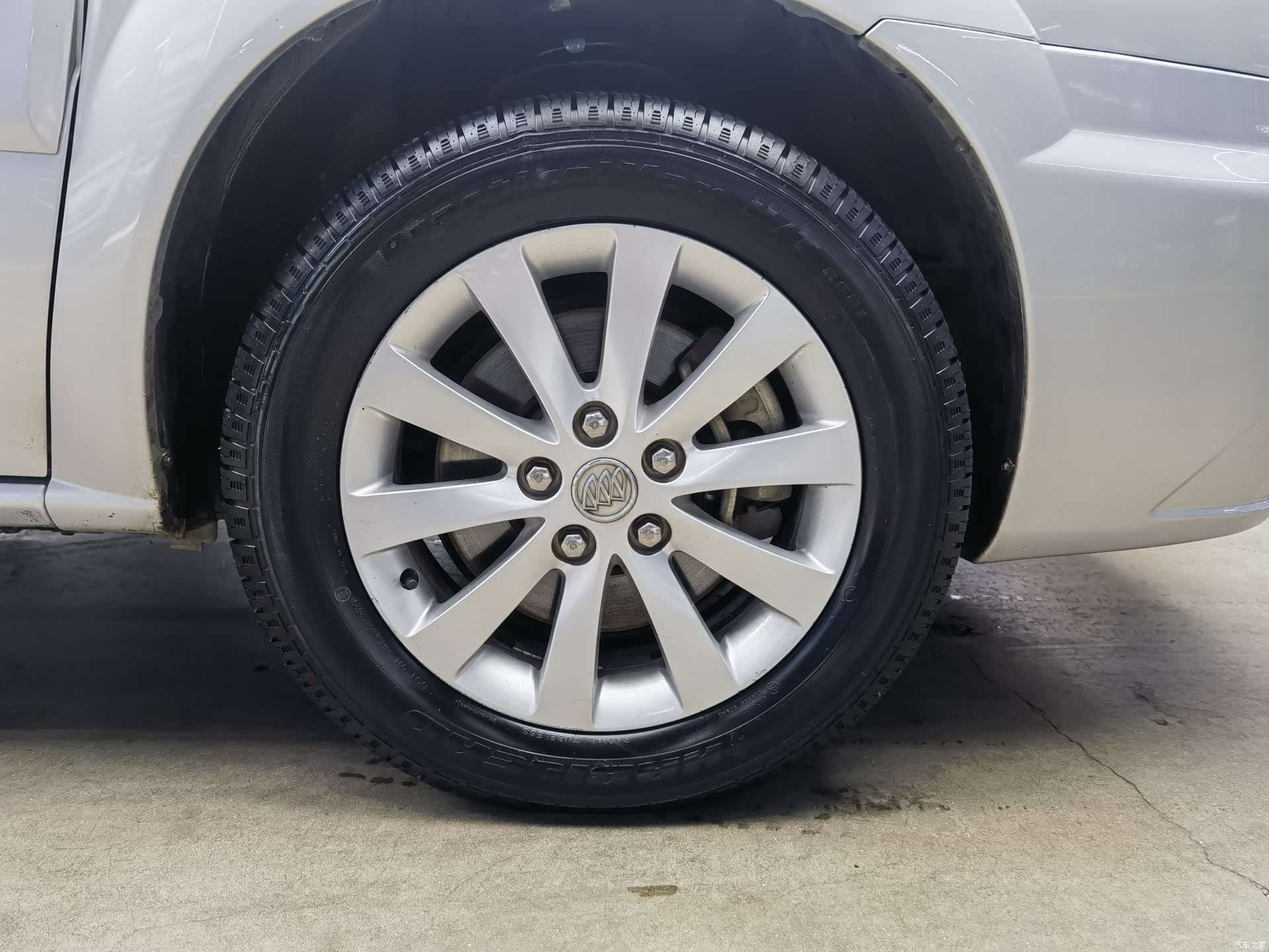 Buick GL8, 2016 16