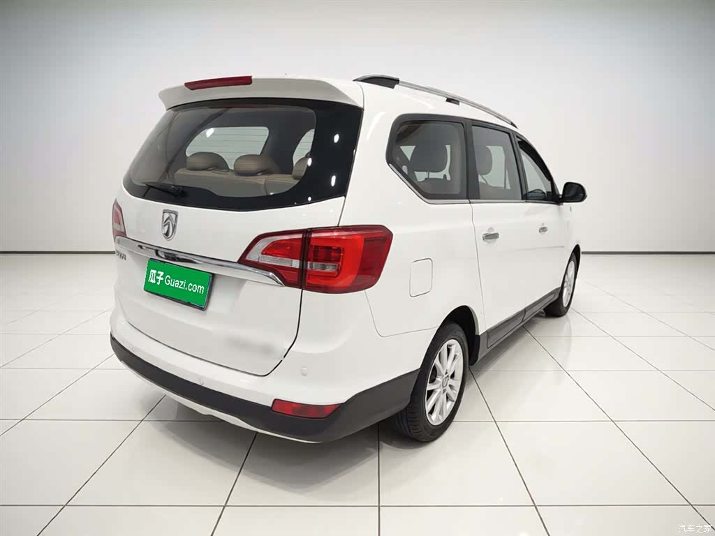 Wuling 730, 2018 7