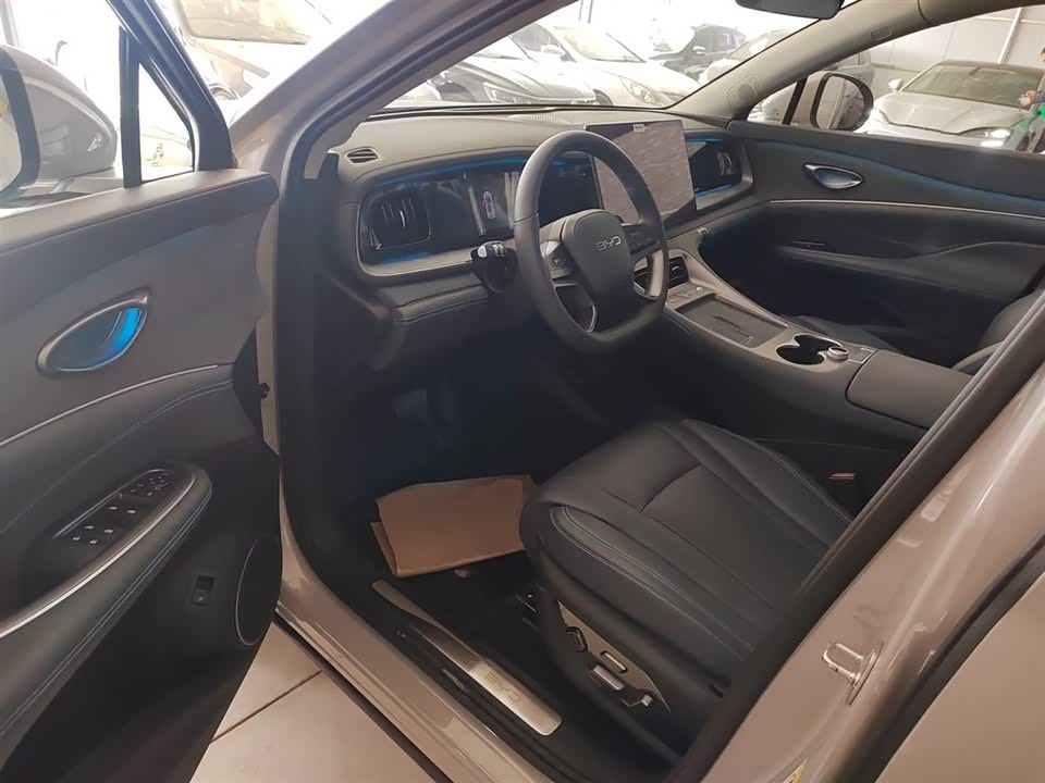 BYD Sea Lion 07 DM-i