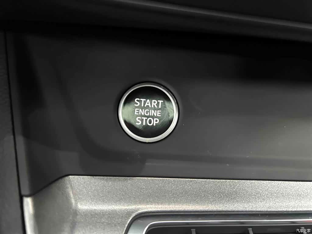 Audi Q3, 2022 4