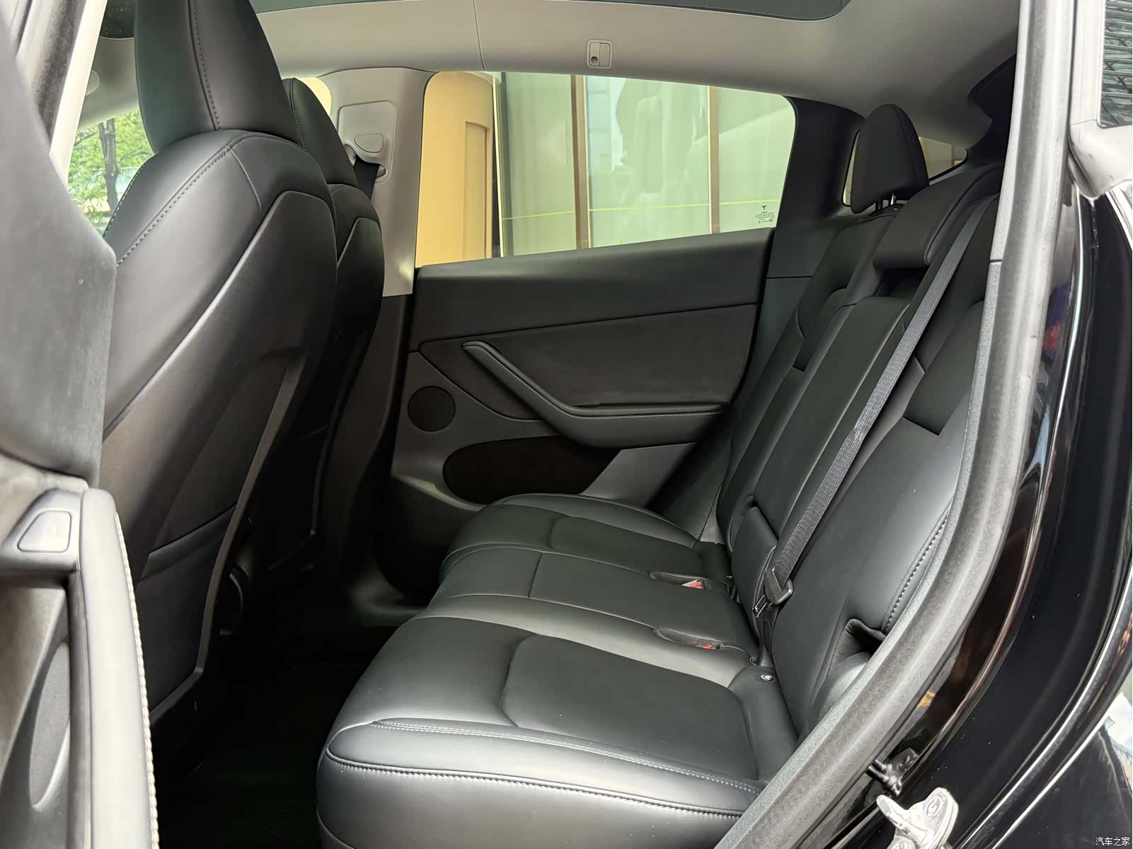 Tesla Model Y, 2022 6