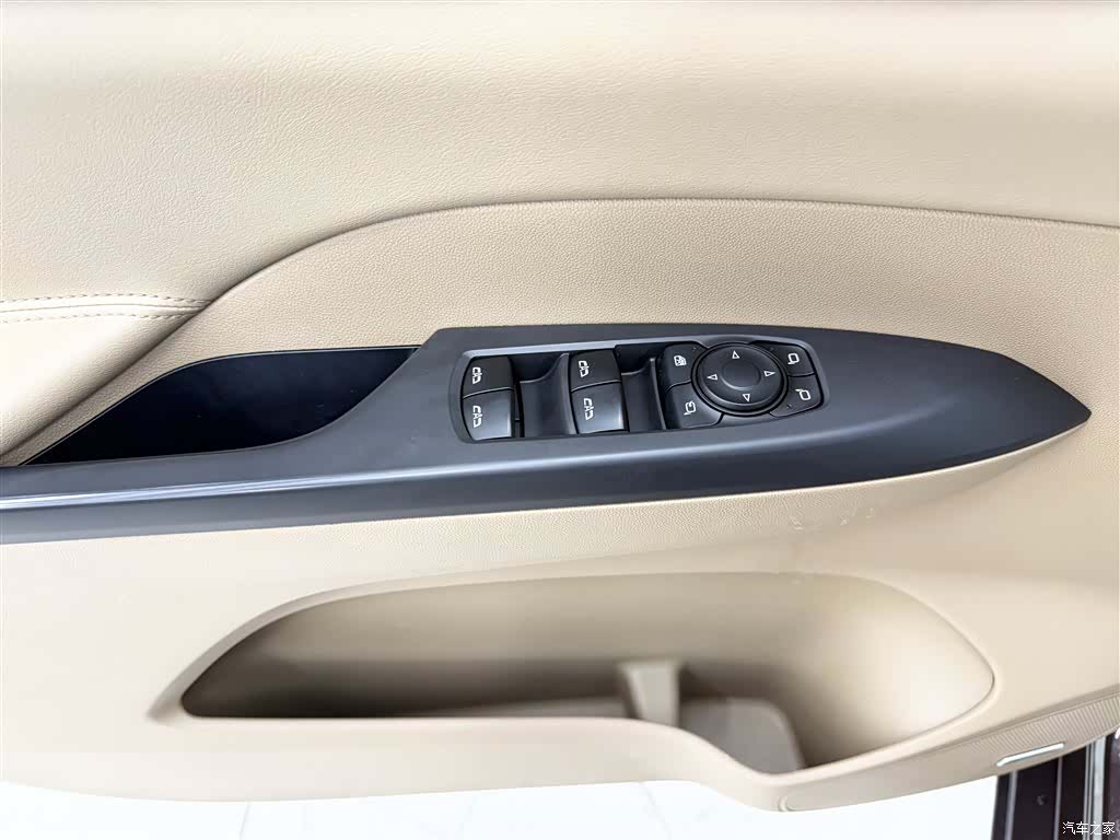 Buick GL8, 2019 13