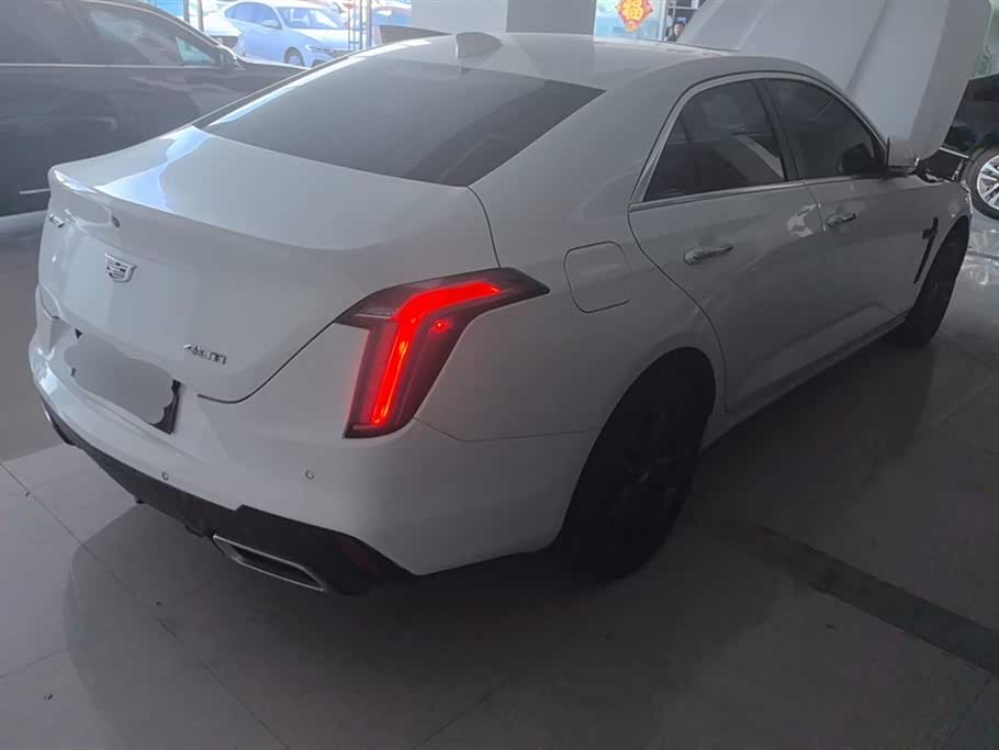 Cadillac CT4