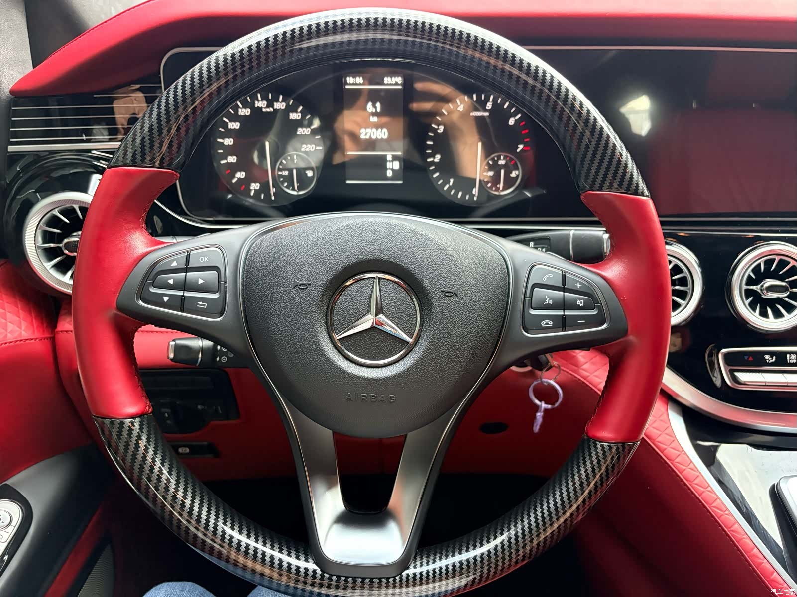 Mercedes-Benz 7, 2024 8