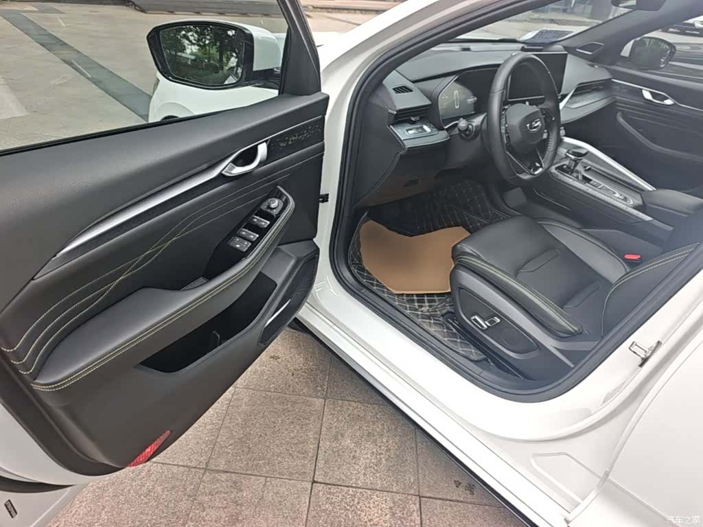 Geely Preface, 2024 16