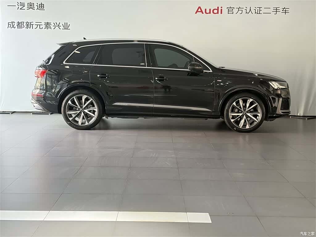 Audi Q7, 2023 3