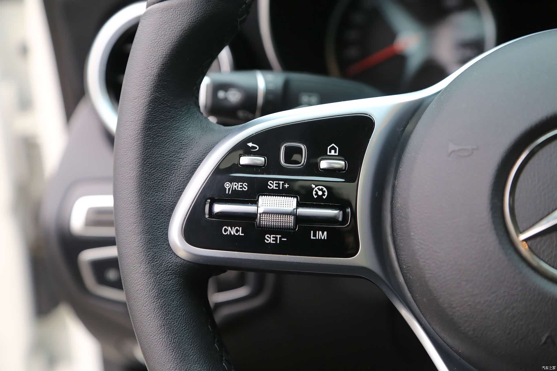Mercedes-Benz C-Class, 2019 9