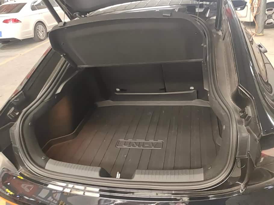 Changan UNI-V Changan UNI-V