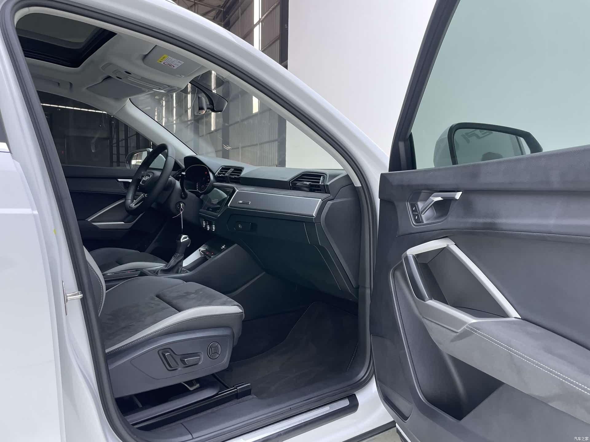 Audi Q3, 2023 21