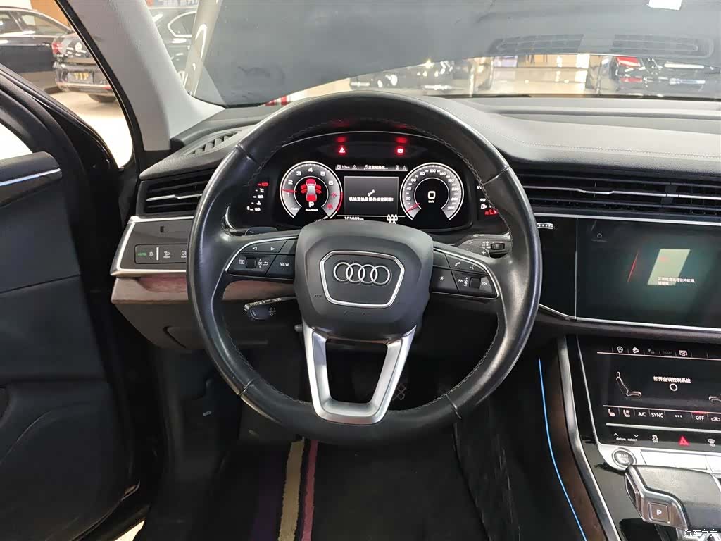 Audi Q7, 2023 11