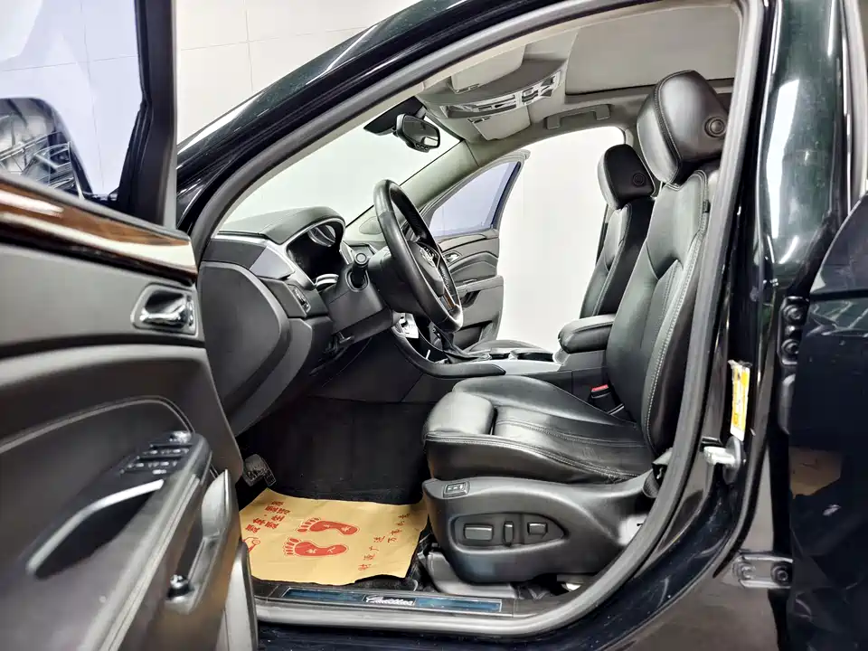 Cadillac SRX