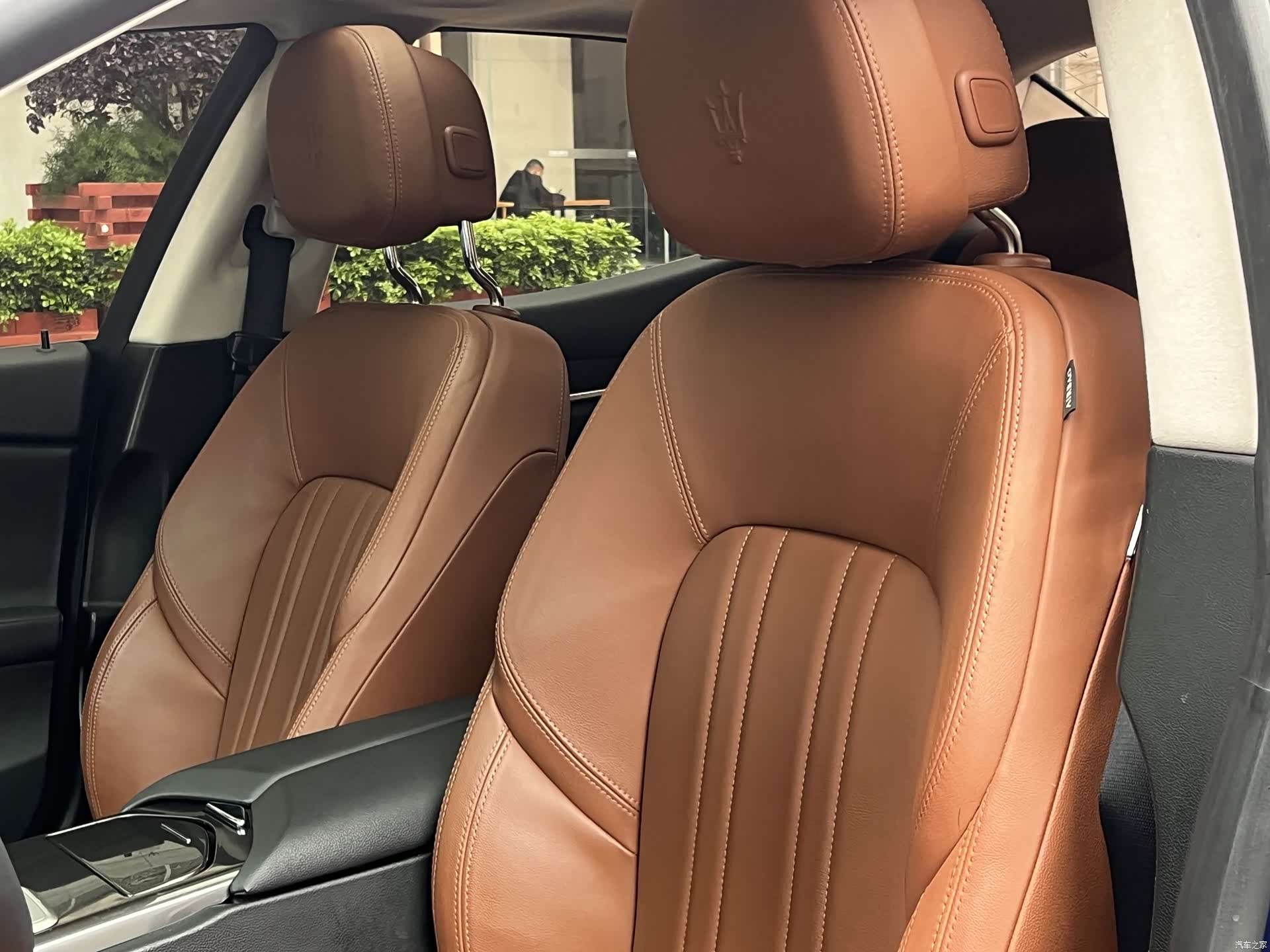 Maserati Ghibli, 2015 15