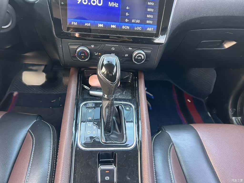 DongFeng 580, 2016 13