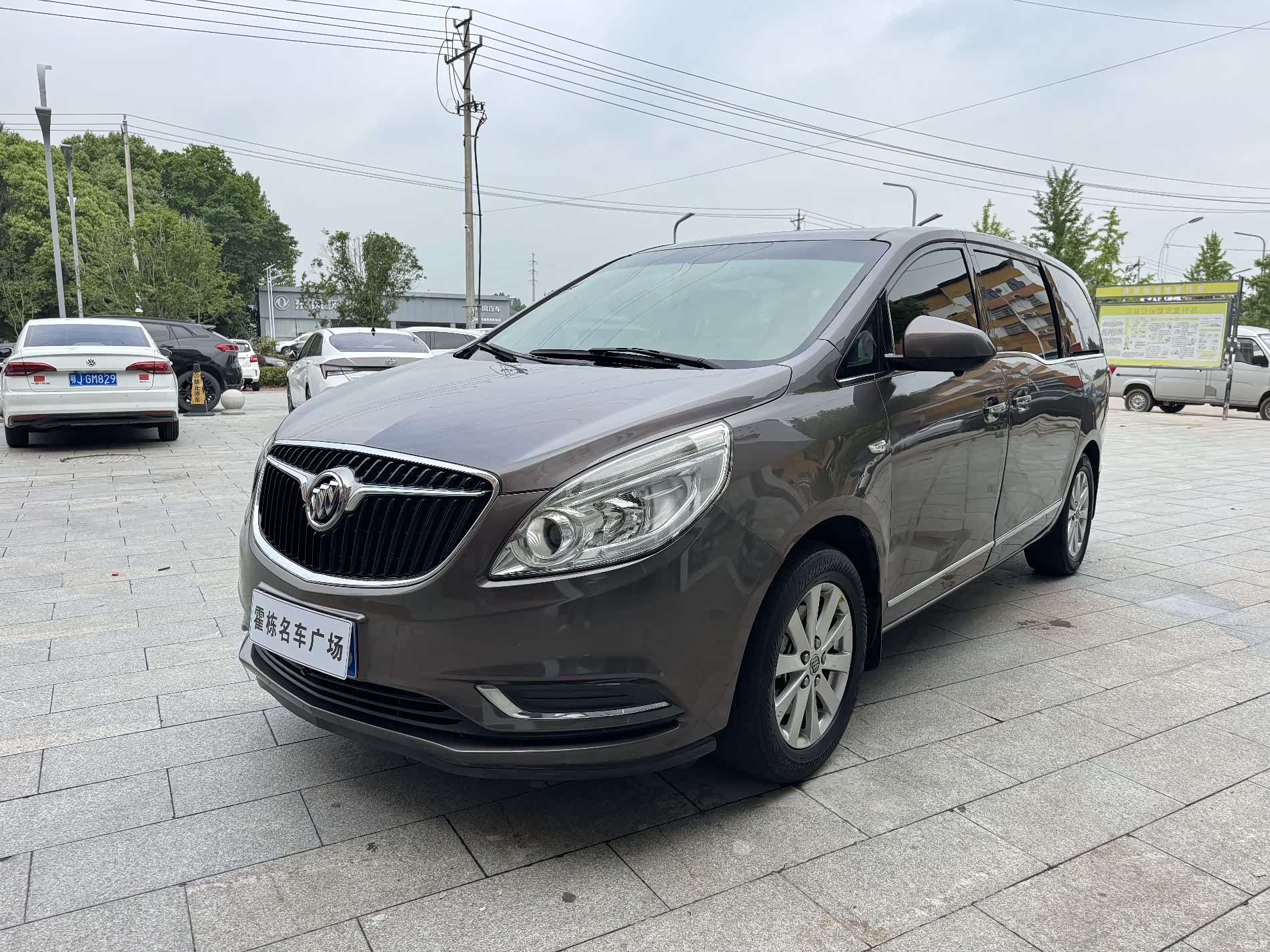 Buick GL8, 2019 1