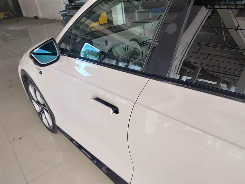 IM Motors Zhiji LS7 IM Motors Zhiji LS7