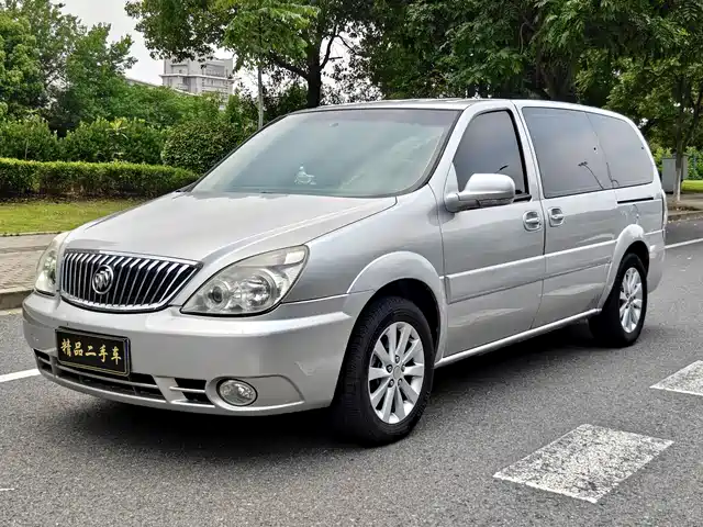Buick GL8 2013 — купить из Китая под заказ