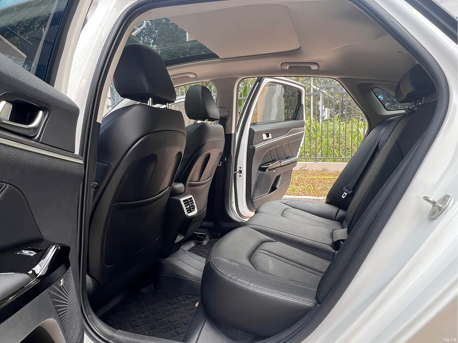 Kia K5, 2022 8