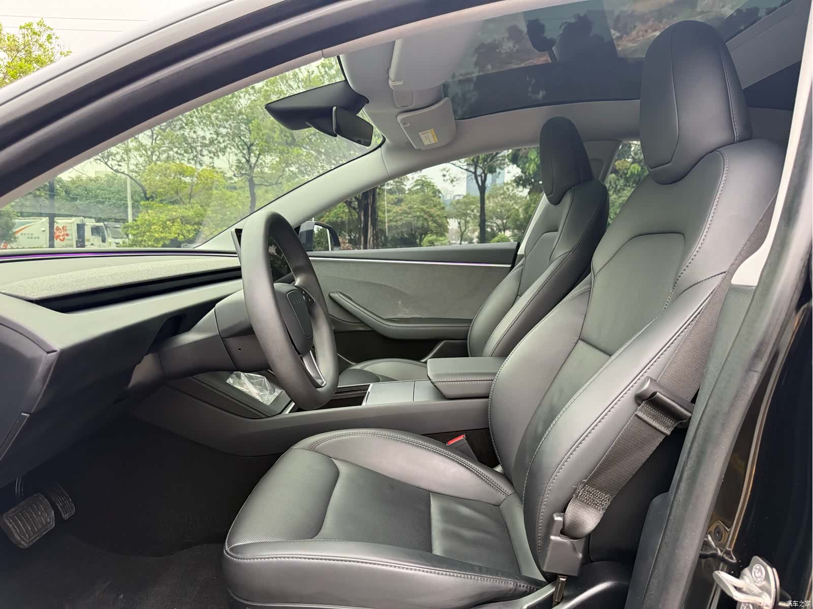 Tesla Model 3, 2024 4