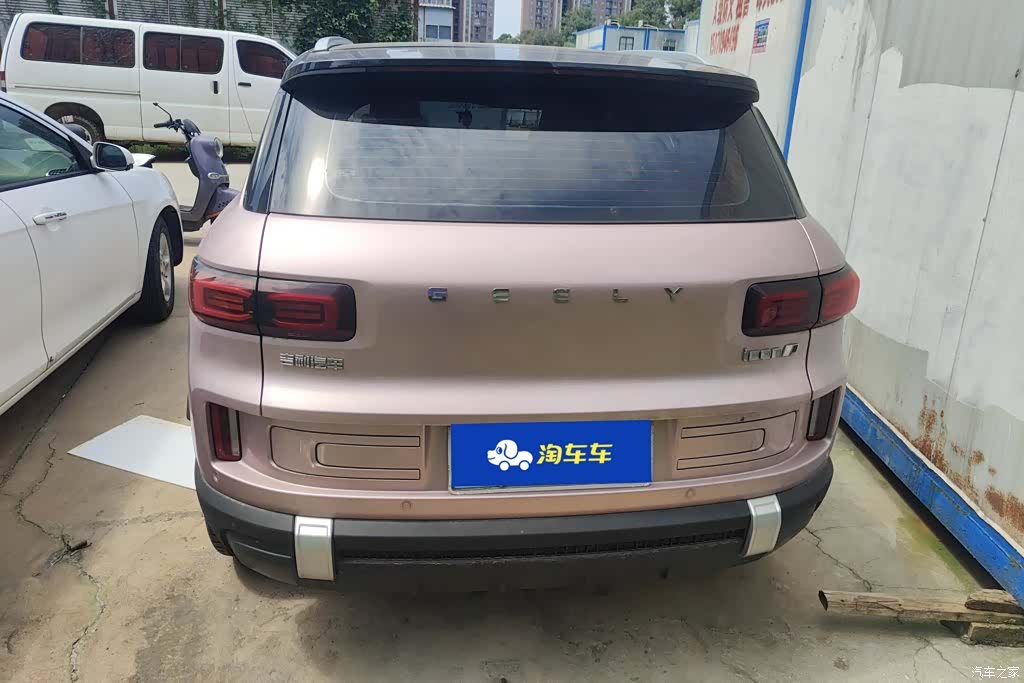 Geely Icon, 2022 4