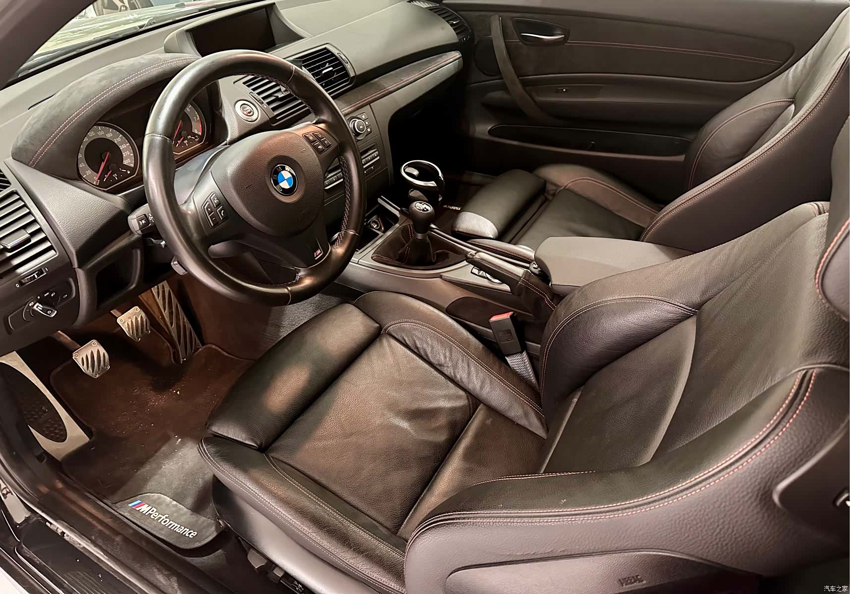 BMW 1 Series, 2012 11