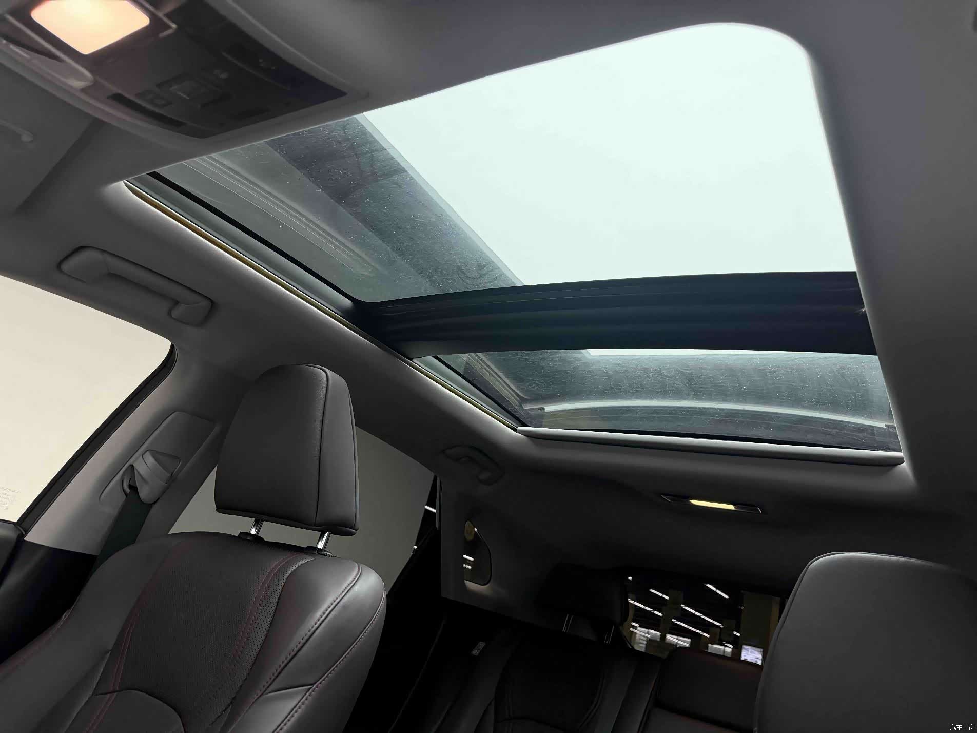 Lexus RX, 2022 11