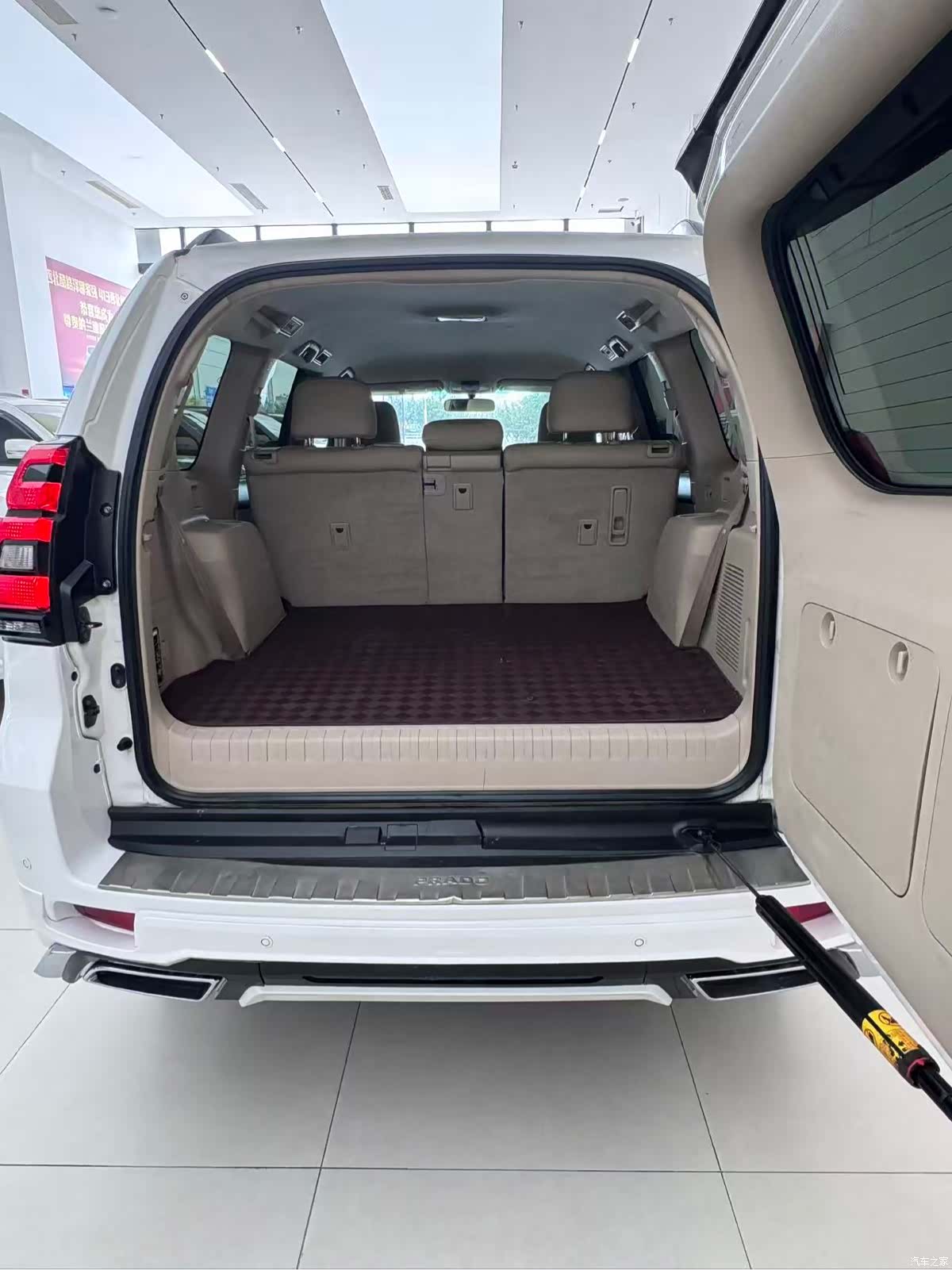 Toyota Prado, 2012 8