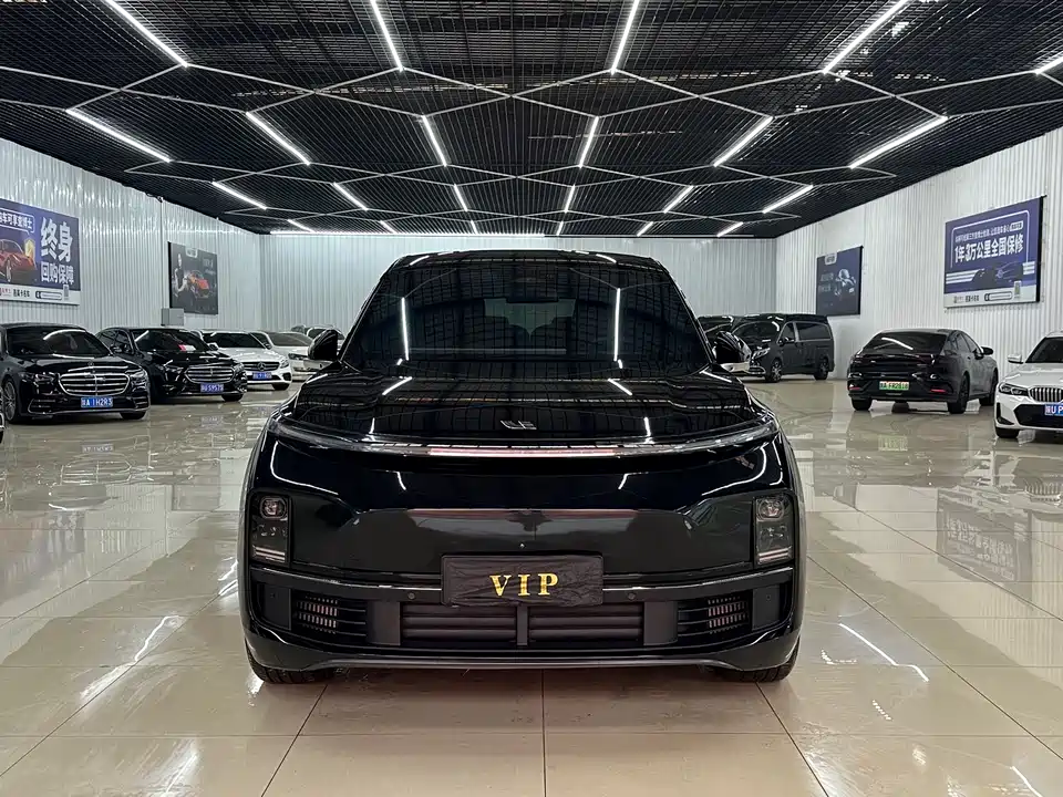 Li Auto Ideal L8