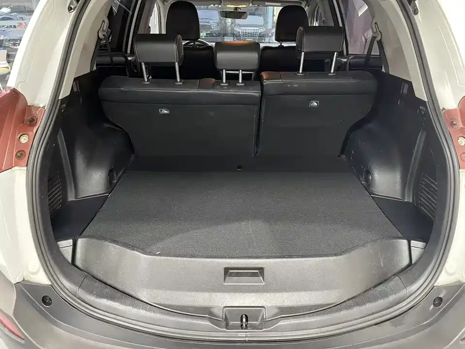 Toyota RAV4 Rongfang