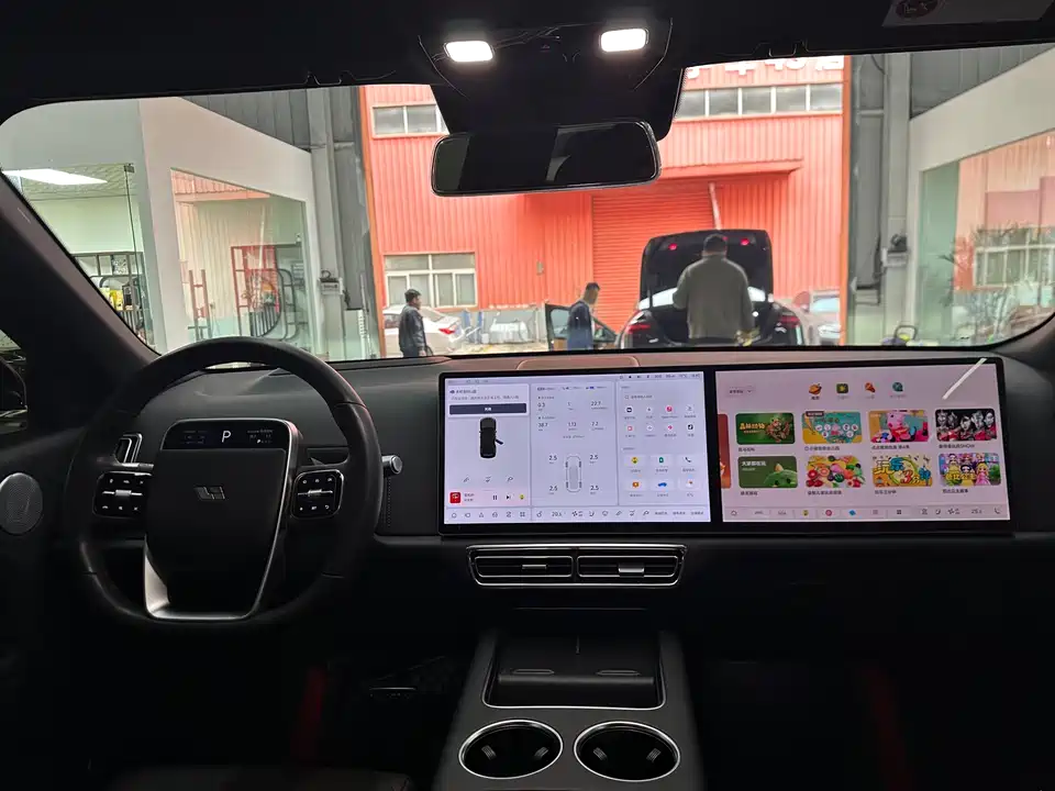 Li Auto Ideal L8