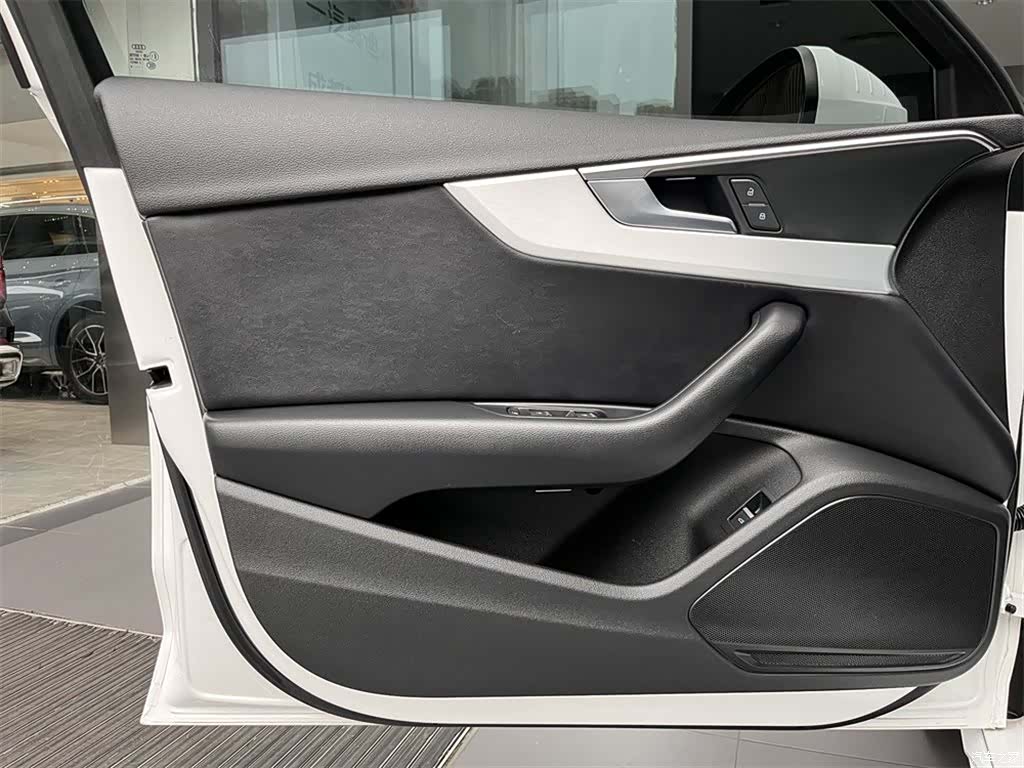 Audi A4L, 2020 16