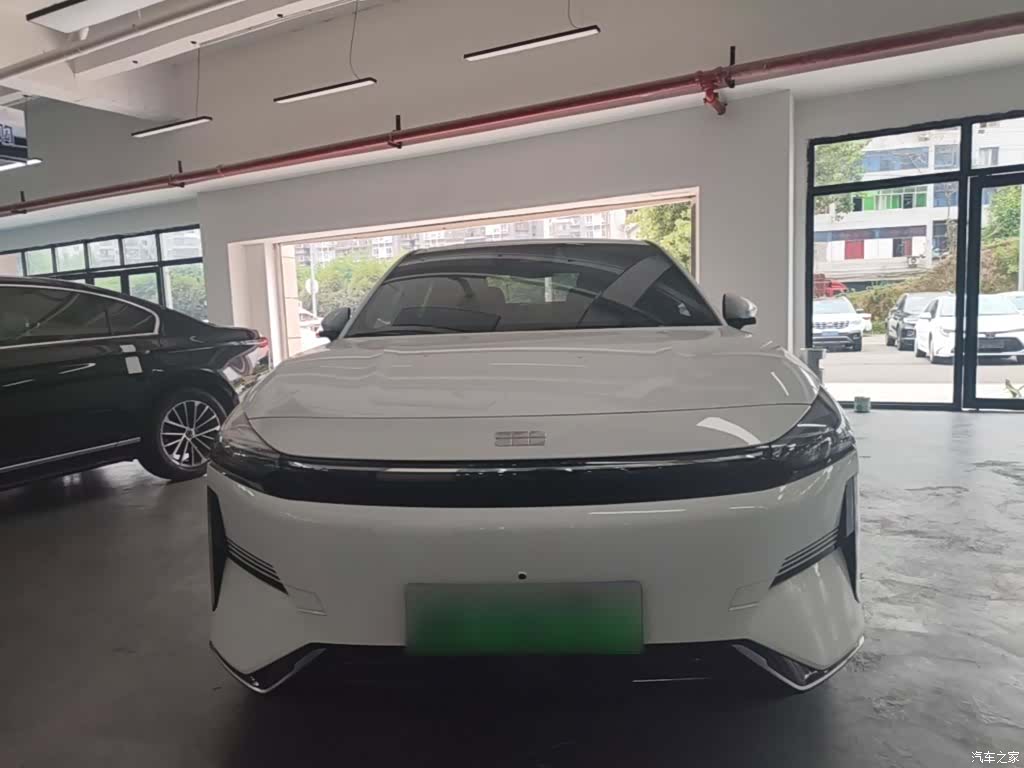 Geely Galaxy L6, 2024 3