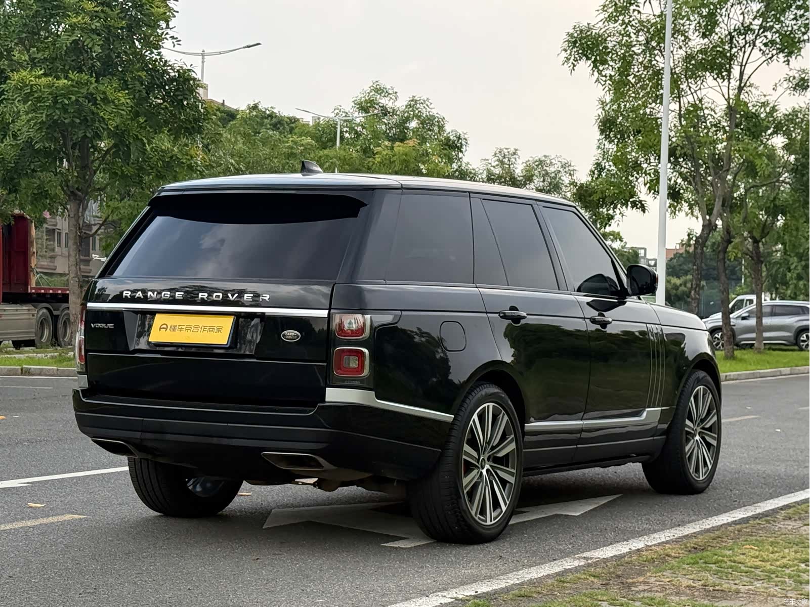 Land Rover Range Rover, 2021 все фото