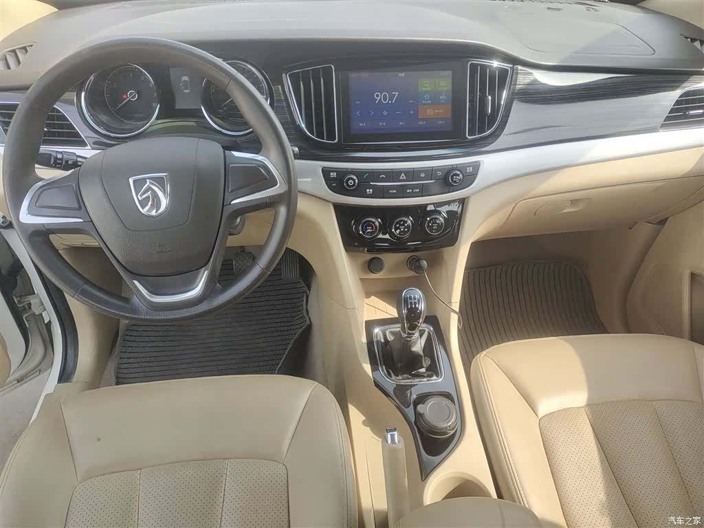 Wuling 730, 2018 10