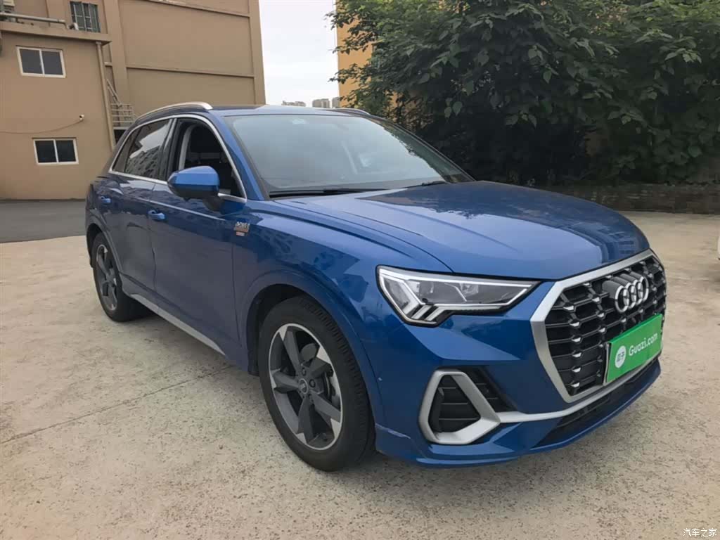 Audi Q3, 2022 4