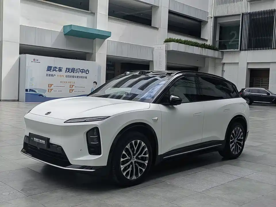 NIO ES6
